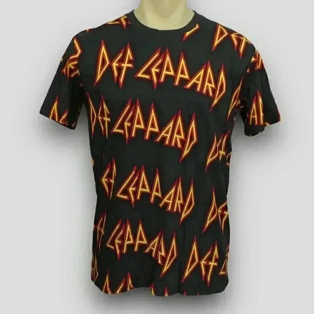 Bioworld Men's Graphic Tee M Green Def Leppard Allover Print